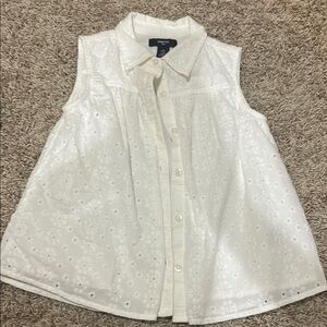 GAP White Sleeveless Button Down Shirt